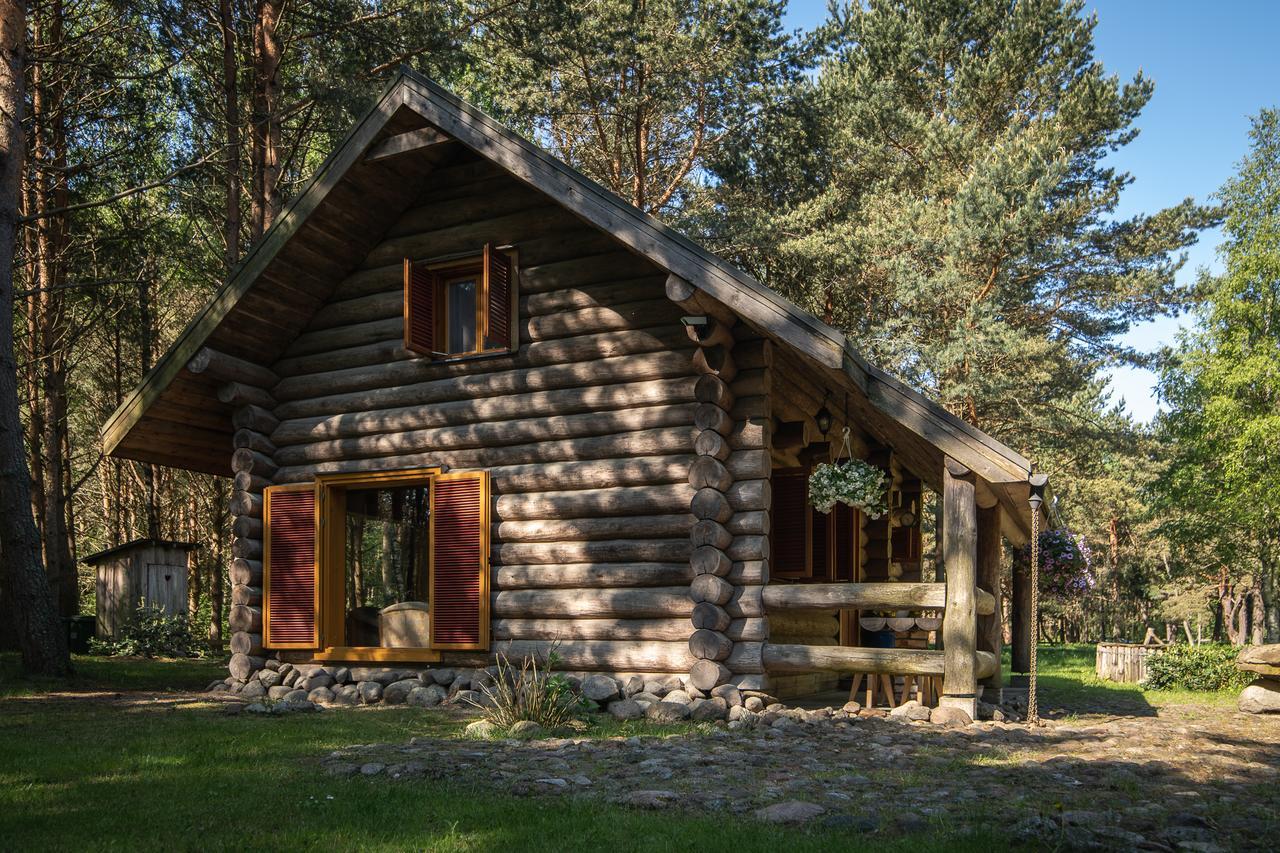 Roze Guest Houses Sklandas Bernāti Buitenkant foto